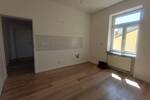 Etagenwohnung Glauchau - 4 Zimmer, 89 m&sup2;, 499&euro; | Angebot:26816314