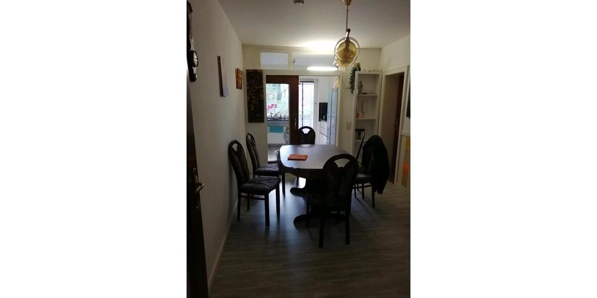 Erdgeschoßwohnung Flensburg - 3 Zimmer, 82 m&sup2;, 850&euro; | Angebot:26671516