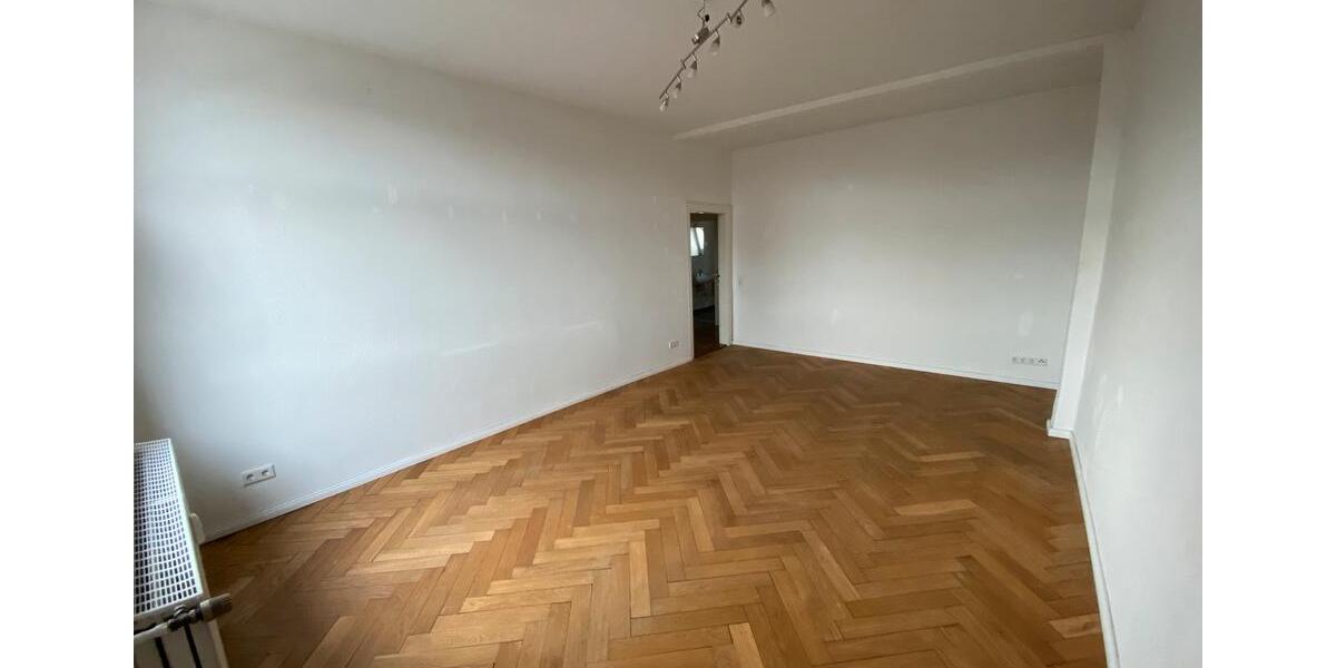 Etagenwohnung Wilhelmshaven - 5 Zimmer, 166 m&sup2;, 1.350&euro; | Angebot:26364214