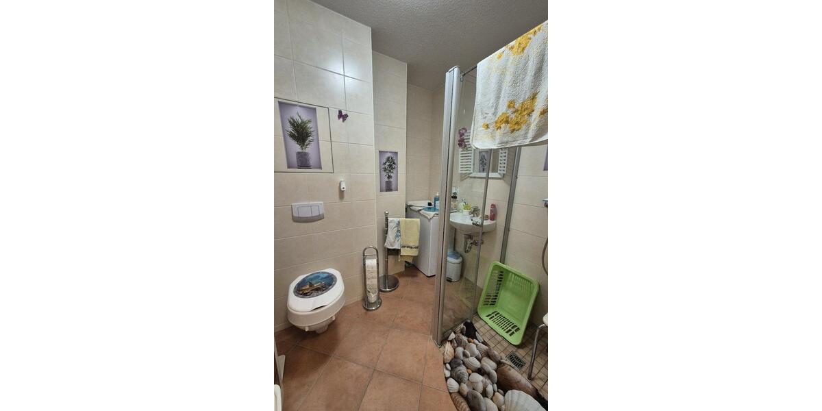 Etagenwohnung Oberlungwitz - 1 Zimmer, 40 m&sup2;, 276&euro; | Angebot:25906104