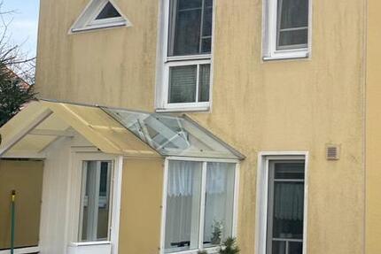 Haus Waldmünchen - 3 Zimmer, 88 m&sup2;, 650&euro; | Angebot:26697439