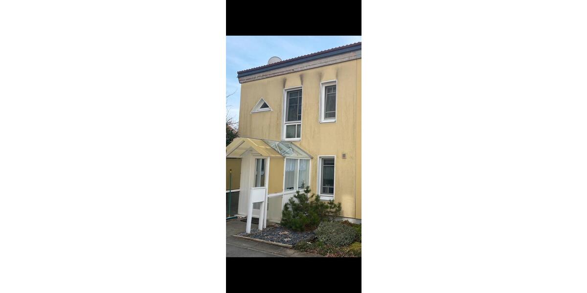 Reihenhaus Waldmünchen - 3 Zimmer, 88 m&sup2;, 650&euro; | Angebot:26697439
