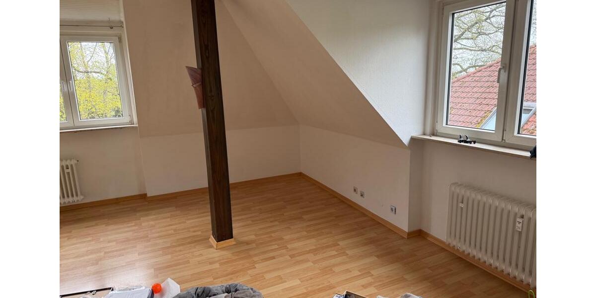 Dachgeschoßwohnung Kronberg im Taunus - 3 Zimmer, 90 m&sup2;, 950&euro; | Angebot:26439305
