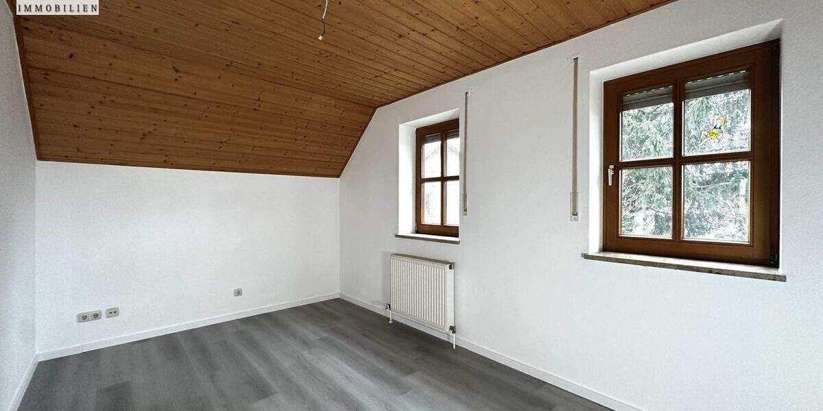 Einfamilienhaus Bayreuth Oberkonnersreuth - 5 Zimmer, 185 m&sup2;, 1.800&euro; | Angebot:24775327