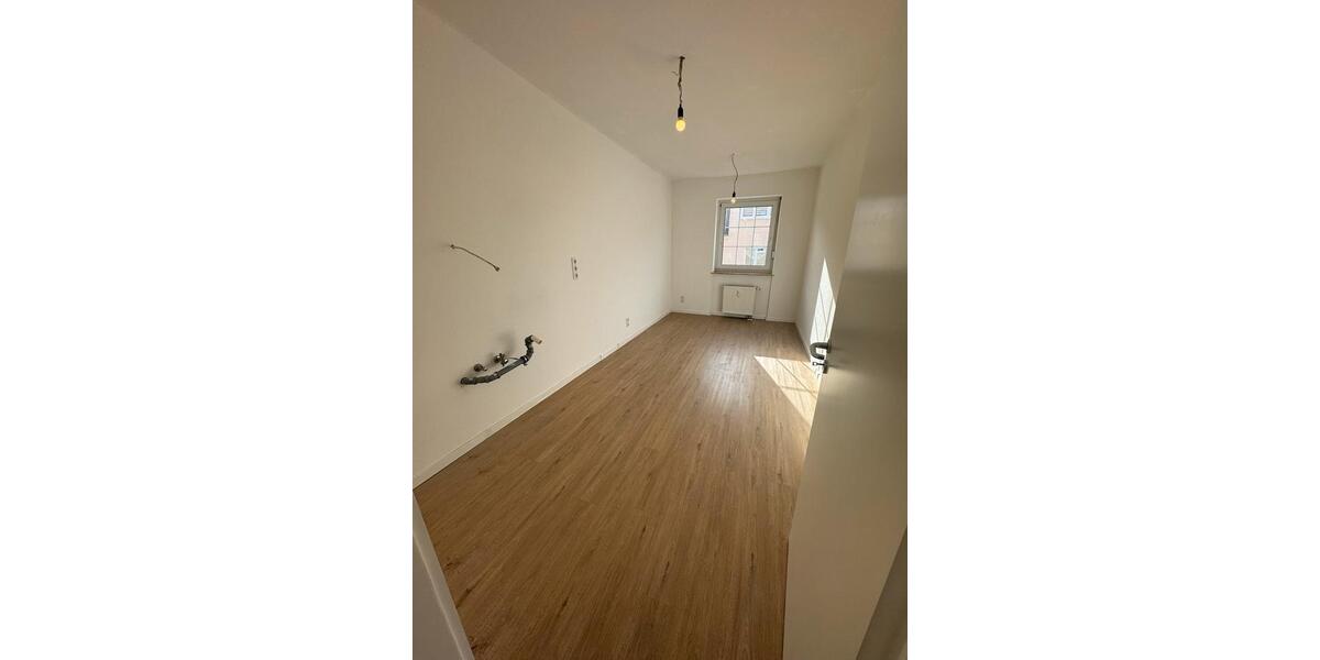 Etagenwohnung Eilenburg - 2 Zimmer, 59 m&sup2;, 400&euro; | Angebot:25751824