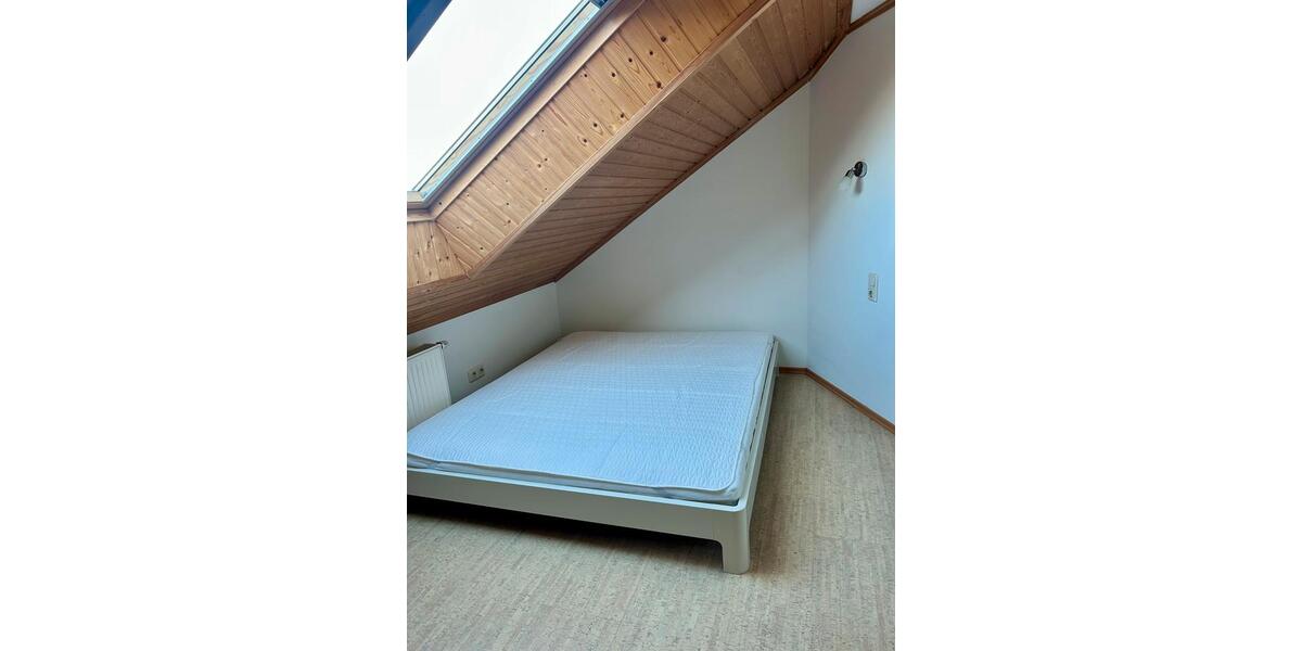 Dachgeschoßwohnung Stade Bützfleth - 2 Zimmer, 35 m&sup2;, 600&euro; | Angebot:24681921