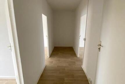 Wohnung Borna - 3 Zimmer, 70 m&sup2;, 399&euro; | Angebot:25721645