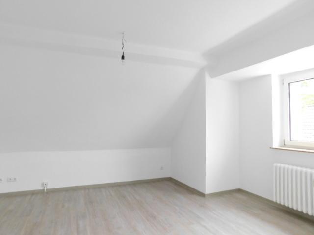 Modernisiertes Haus, neues Bad ! zimmer