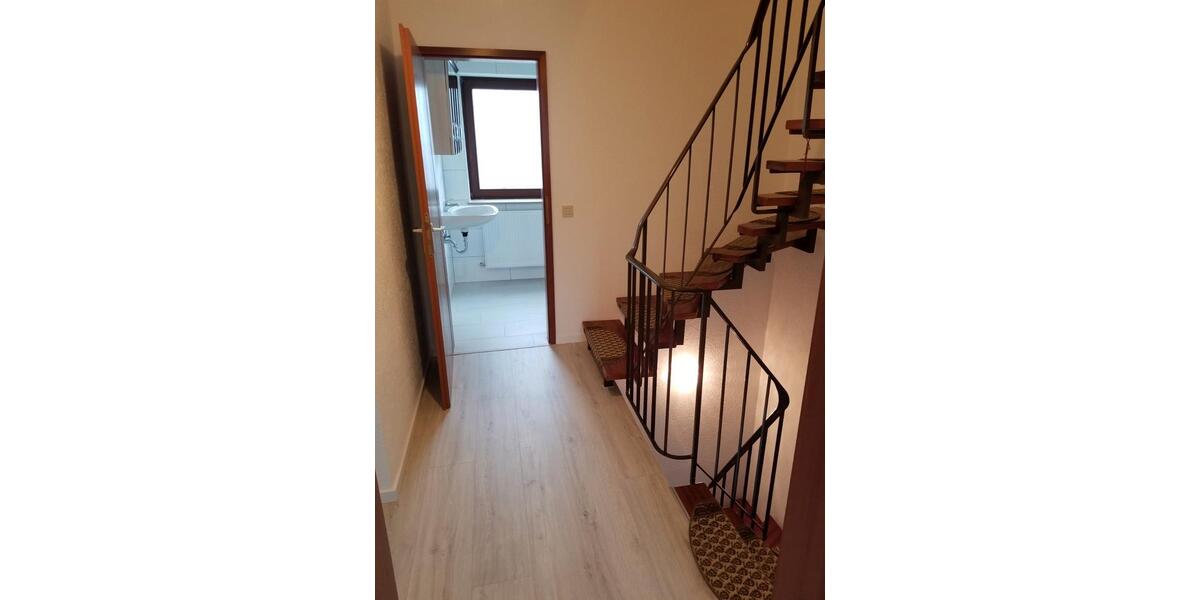 Reihenhaus Herzogenaurach - 5 Zimmer, 126 m&sup2;, 1.650&euro; | Angebot:26682503
