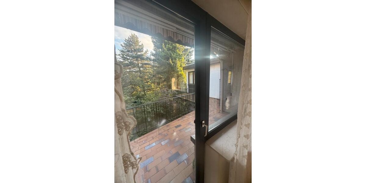 Etagenwohnung Kaiserslautern Engelshof - 4 Zimmer, 177 m&sup2;, 1.100&euro; | Angebot:25948178