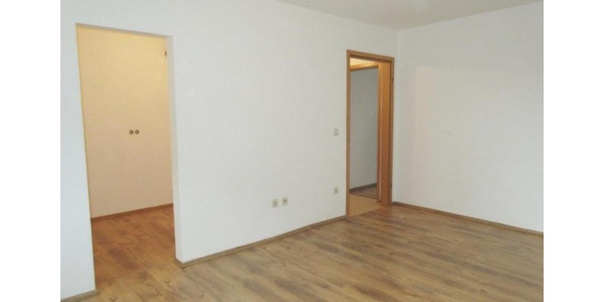 Dachgeschoßwohnung Leisnig - 2 Zimmer, 47 m&sup2;, 258&euro; | Angebot:19924455