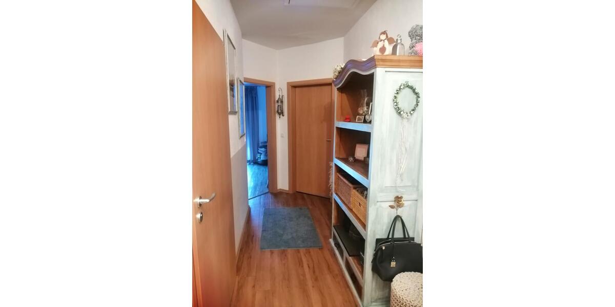 Dachgeschoßwohnung Burgheim - 3 Zimmer, 86 m&sup2;, 680&euro; | Angebot:25920541