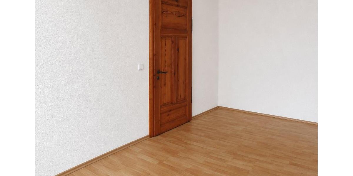 Etagenwohnung Strehla - 2 Zimmer, 50 m&sup2;, 290&euro; | Angebot:26606775