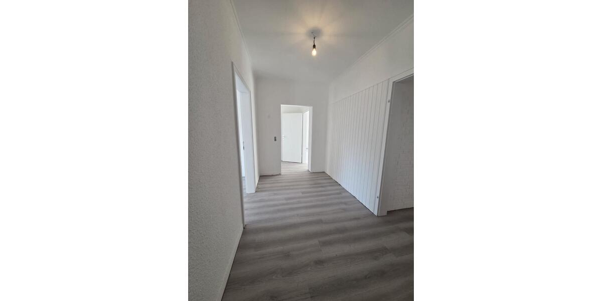 Erdgeschoßwohnung Löhne - 4 Zimmer, 111 m&sup2;, 1.350&euro; | Angebot:26294639