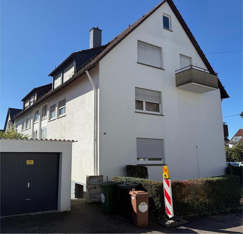 3 Zimmer DG Wohnung für 9 Monate befristet zu vermieten zimmer