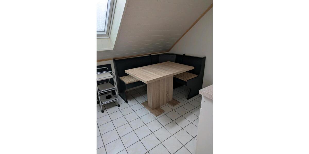 Dachgeschoss Wohnung mieten in Wald-Erlenbach, Heppenheim 2 zimmer