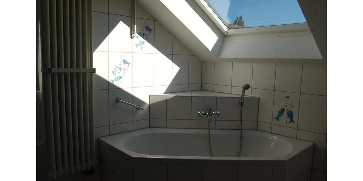 Dachgeschoßwohnung Jagsthausen - 3.5 Zimmer, 20 m&sup2;, 700&euro; | Angebot:24326592