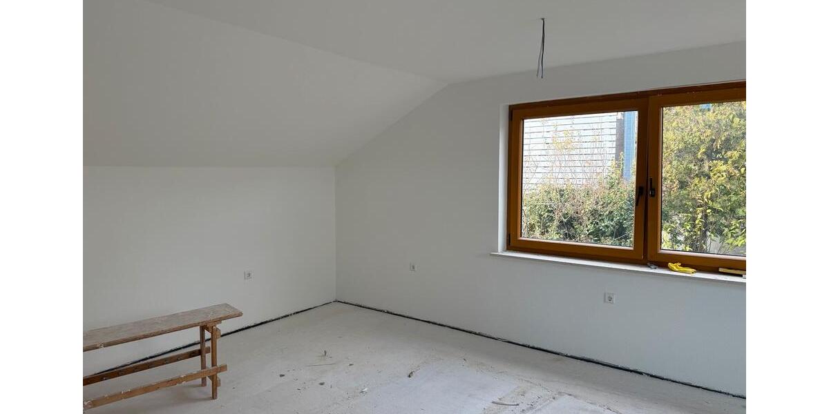 Schöne 3 Zimmer Wohnung mit Balkon in Blumberg zimmer