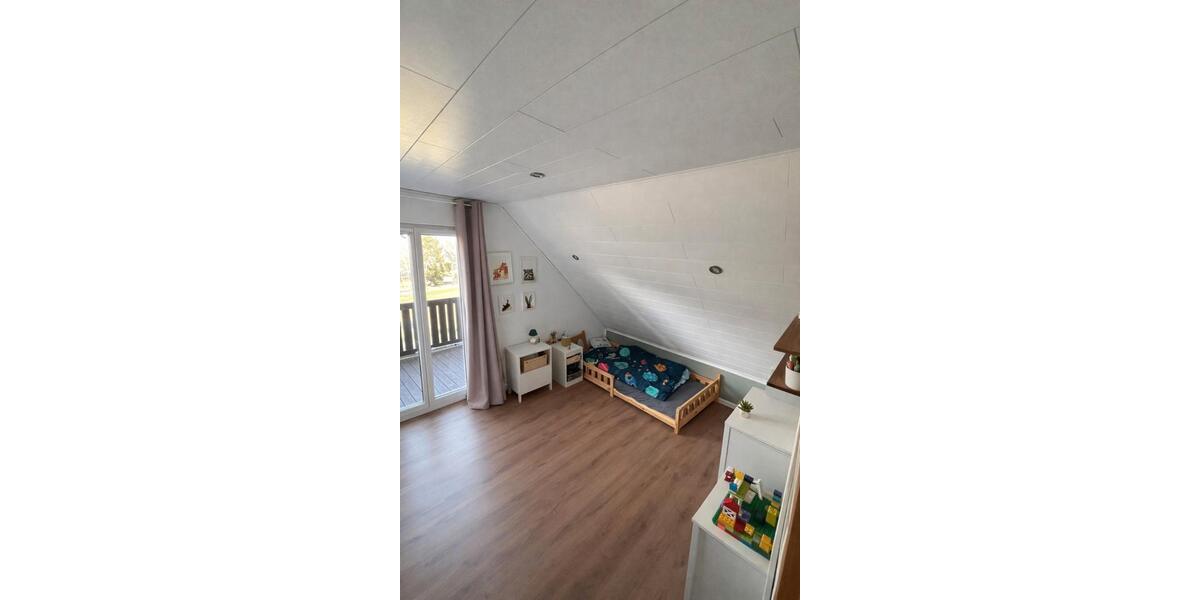 Einfamilienhaus Bad Arolsen - 4 Zimmer, 115 m&sup2;, 1.150&euro; | Angebot:26253884