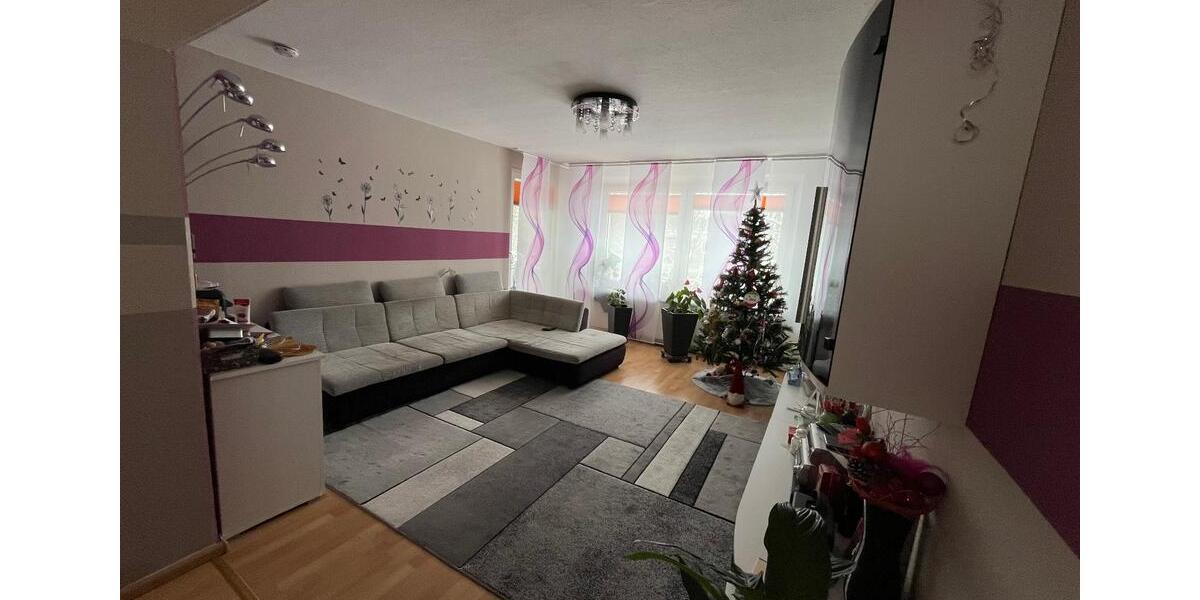 Moderne, voll möblierte 4-Zimmer-Wohnung mit zwei Balkonen 4 zimmer