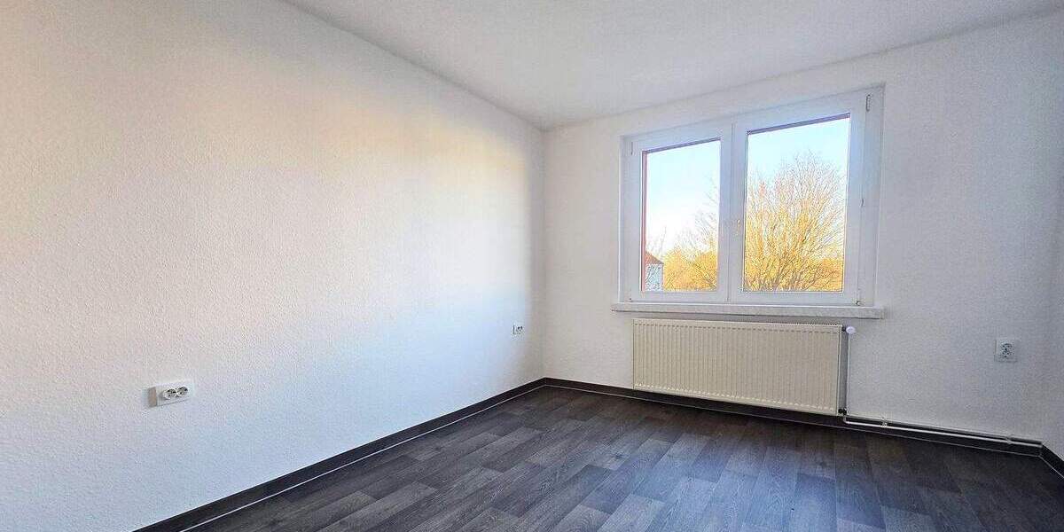 Etagenwohnung Köthen (Anhalt) Köthen - 4 Zimmer, 68 m&sup2;, 395&euro; | Angebot:25665492