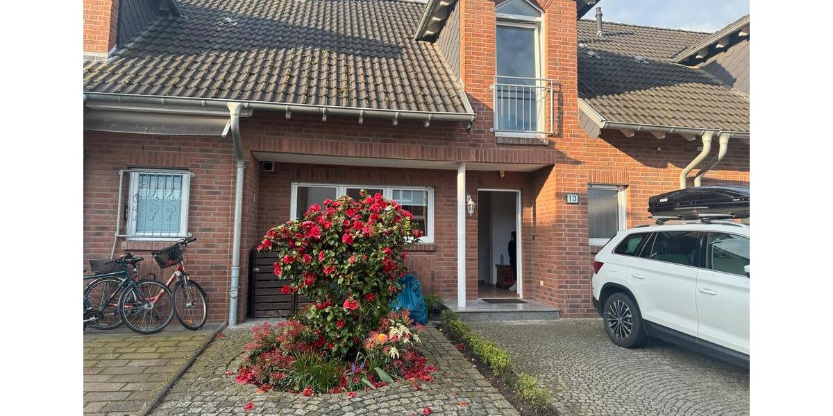 Reihenhaus Düsseldorf Stadtbezirk 5 - 4 Zimmer, 100 m&sup2;, 2.650&euro; | Angebot:26700179