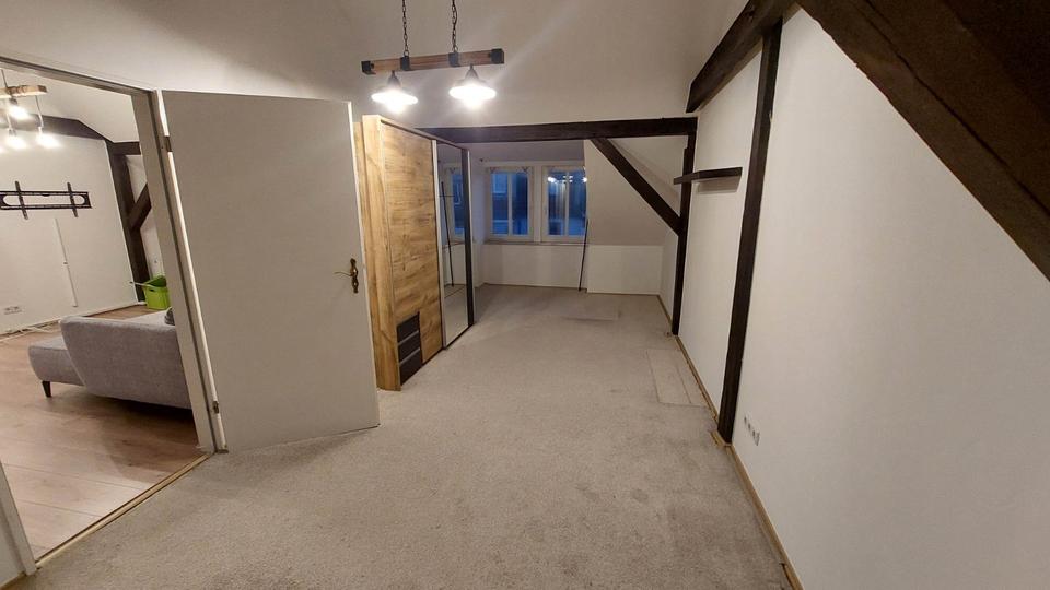 3-Raum-Wohnung mit Balkon und Einbauküche im 