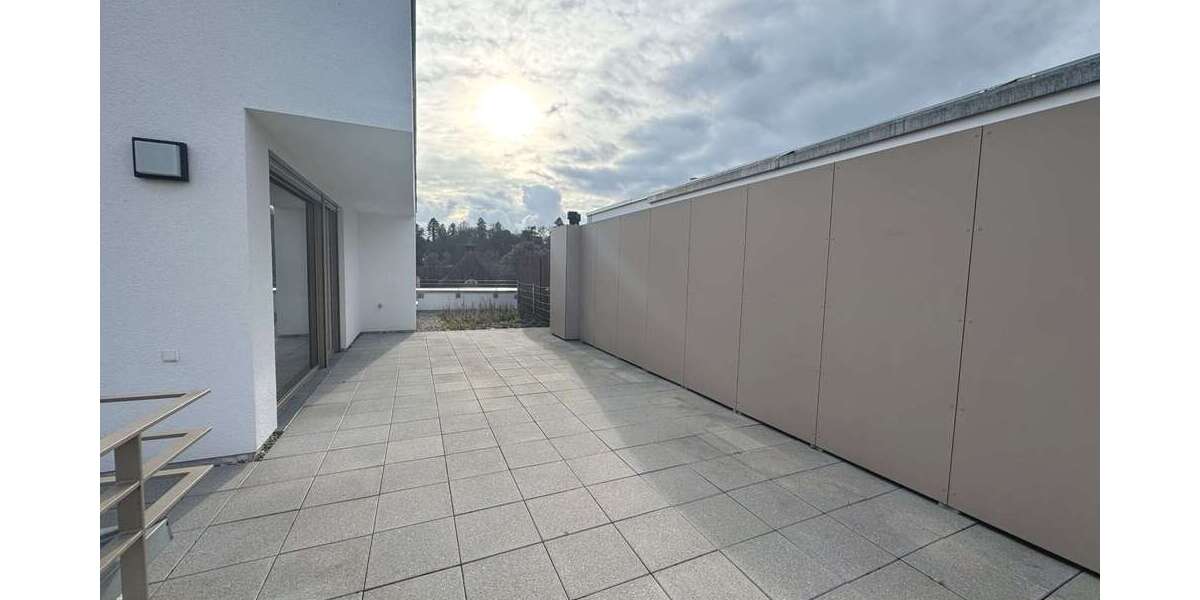 Etagenwohnung Nürtingen - 4 Zimmer, 123 m&sup2;, 1.835&euro; | Angebot:25823821