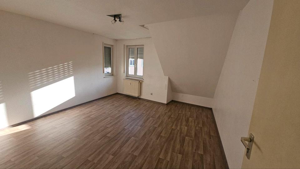 Etagenwohnung Schwäbisch Gmünd - 3 Zimmer, 90 m&sup2;, 1.180&euro; | Angebot:25983394