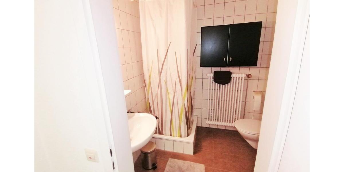 Wohnen auf Zeit Fellbach Oeffingen - 1 Zimmer, 27 m&sup2;, 970&euro; | Angebot:26216192