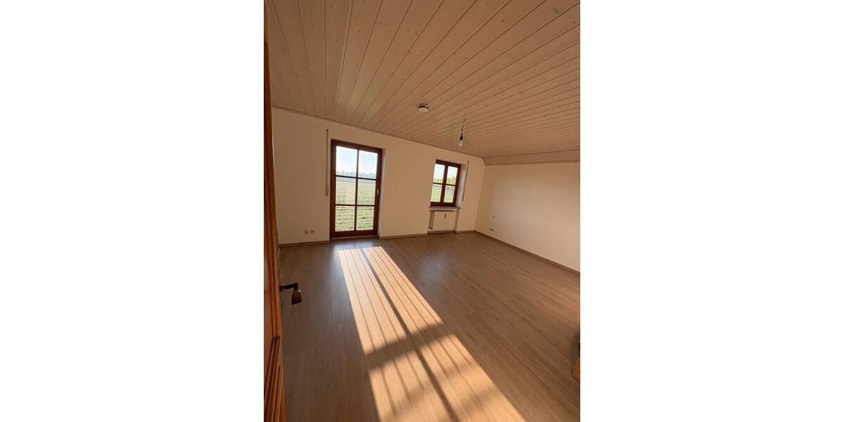 Etagenwohnung Niederschönenfeld - 4 Zimmer, 116 m&sup2;, 1.050&euro; | Angebot:26648175