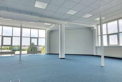 Gewerbeobjekt Neutraubling - 7.059&euro; | Angebot:27069703