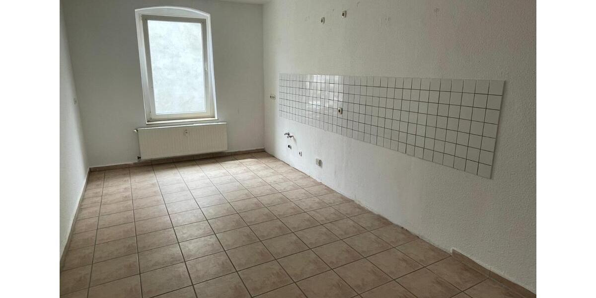 Etagenwohnung Schönebeck (Elbe) - 2 Zimmer, 65 m&sup2;, 420&euro; | Angebot:22939996