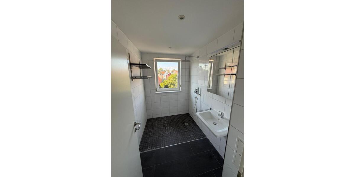 Dachgeschoßwohnung Auenwald - 3 Zimmer, 70 m&sup2;, 950&euro; | Angebot:24787211