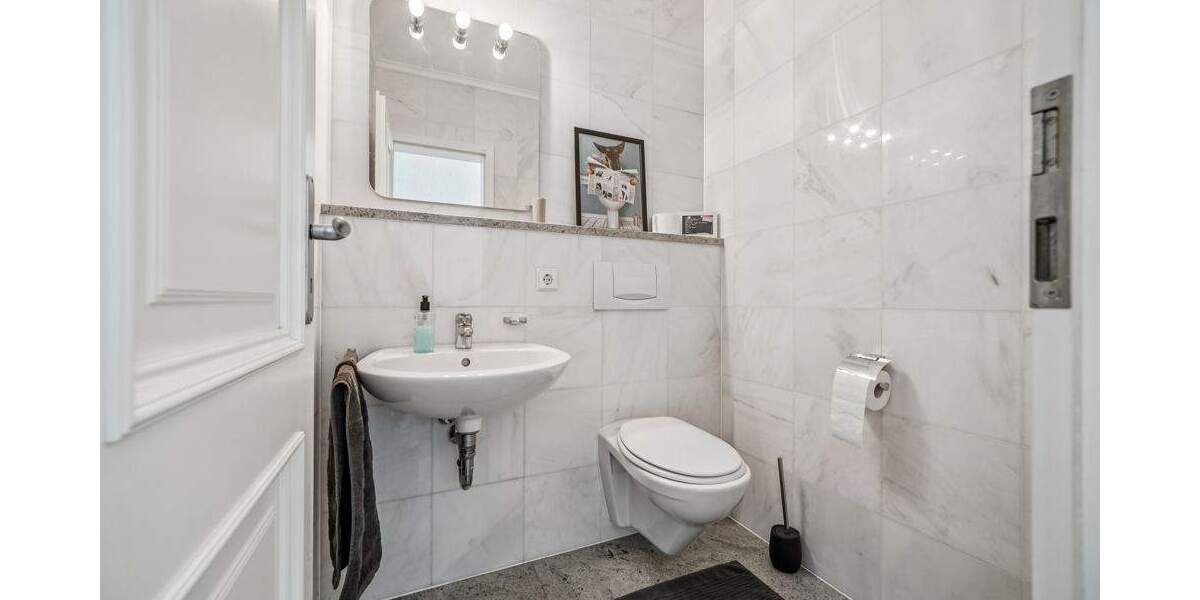 Etagenwohnung Friedrichshafen - 4 Zimmer, 180 m&sup2;, 2.100&euro; | Angebot:25035846