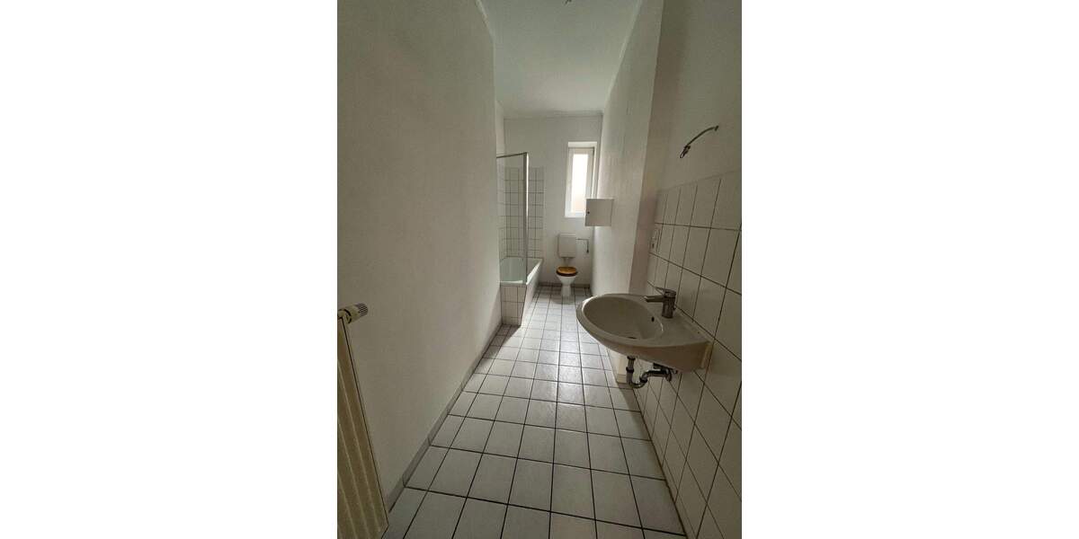 Zimmer Halle Innenstadt - 3 Zimmer, 71 m&sup2;, 575&euro; | Angebot:25968711