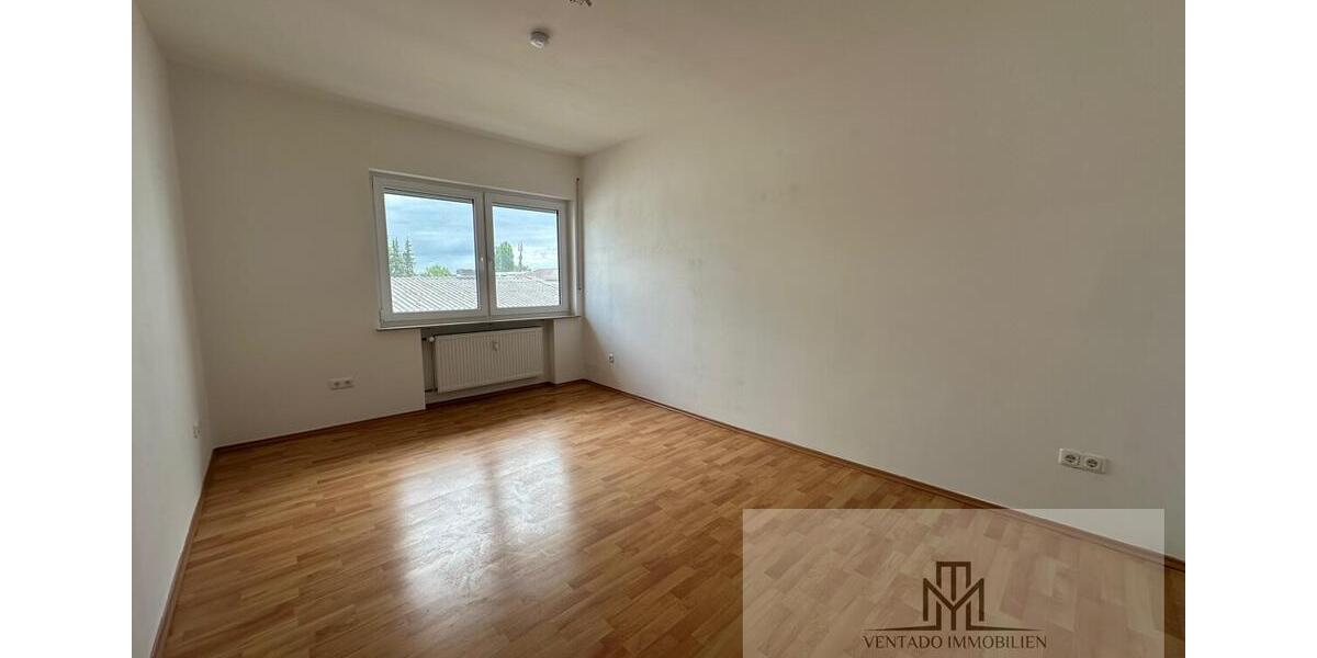 Etagenwohnung Rosbach vor der Höhe - 3 Zimmer, 96 m&sup2;, 1.200&euro; | Angebot:26618608