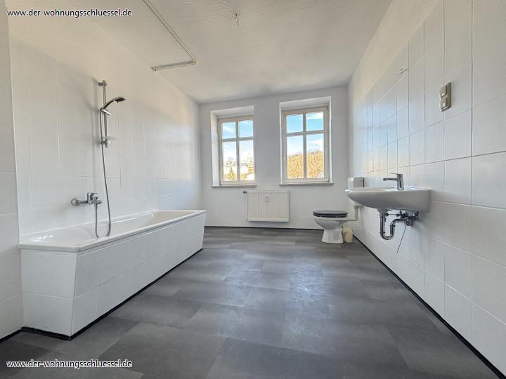 Dachgeschoßwohnung Annaberg-Buchholz Buchholz - 4 Zimmer, 101 m&sup2;, 475&euro; | Angebot:25340958