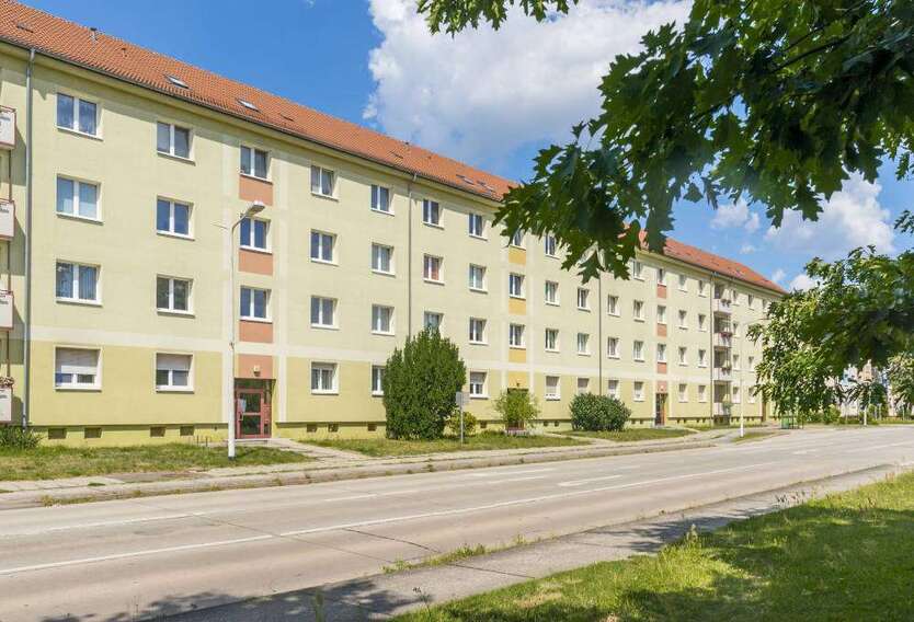 Wohnung zum Mieten in Hoyerswerda 406 € 72.51 m²