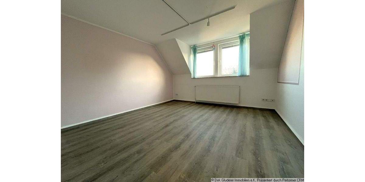 Einfamilienhaus Quickborn - 8 Zimmer, 210 m&sup2;, 2.490&euro; | Angebot:25834630