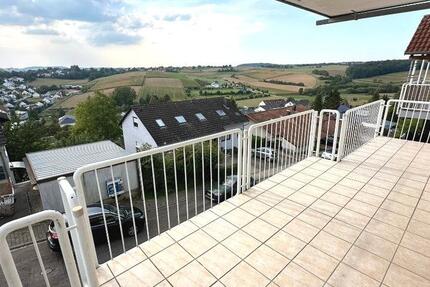 Wohnung Sinsheim - 3 Zimmer, 79 m&sup2;, 1.000&euro; | Angebot:26580141