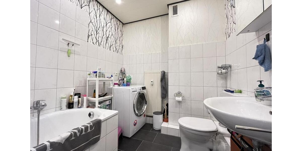 Etagenwohnung Voerde (Niederrhein) - 3.5 Zimmer, 80 m&sup2;, 437&euro; | Angebot:25177333