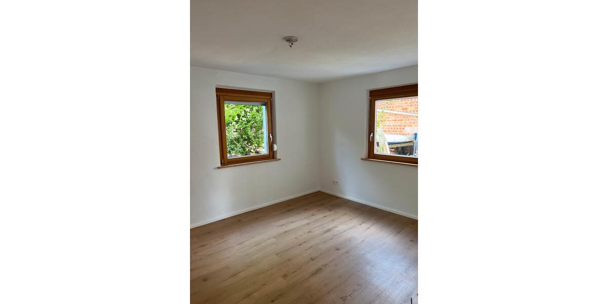 Erdgeschoßwohnung Vaihingen an der Enz - 4 Zimmer, 70 m&sup2;, 825&euro; | Angebot:25881345