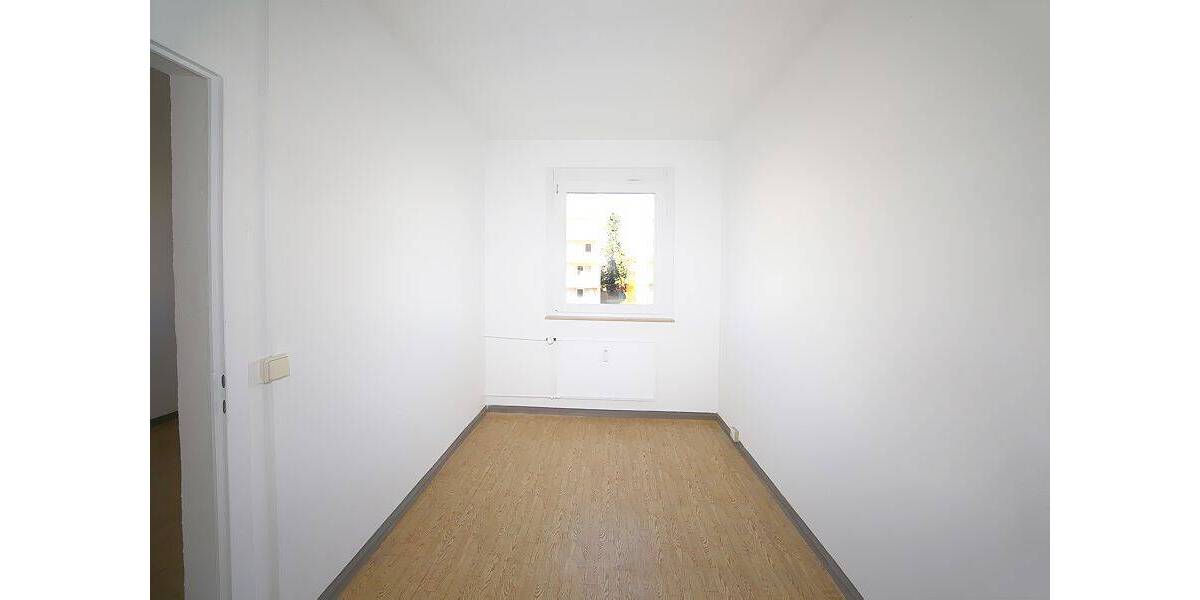 Etagenwohnung Eisleben Lutherstadt Eisleben - 4 Zimmer, 65 m&sup2;, 334&euro; | Angebot:26659883