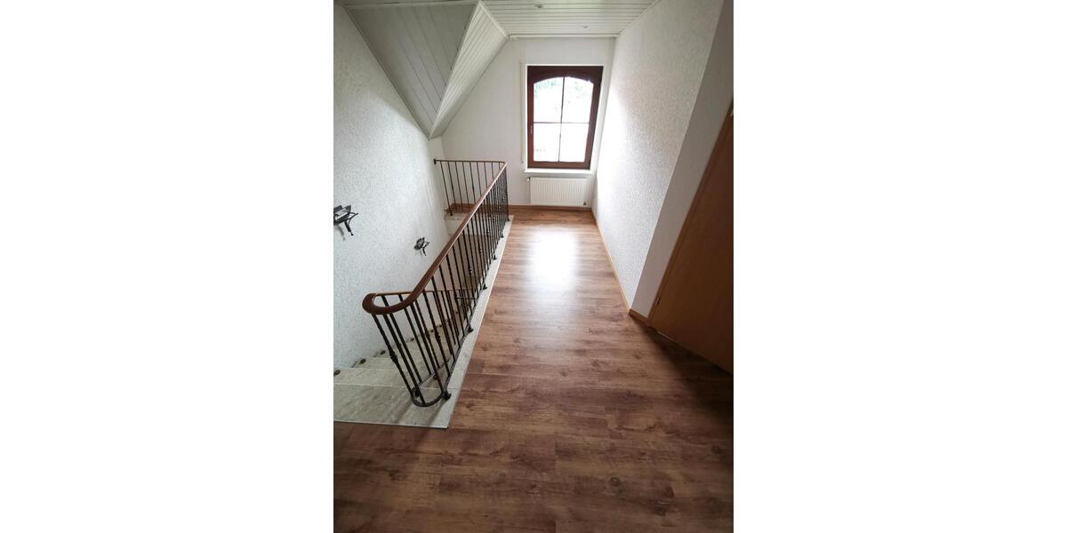 Dachgeschoßwohnung Bunde - 2 Zimmer, 90 m&sup2;, 649&euro; | Angebot:24533894