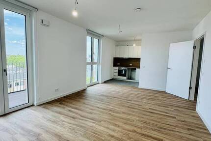 Geräumige Wohnung im beliebten Bayerischen Viertel! *Balkon EBK Aufzug*