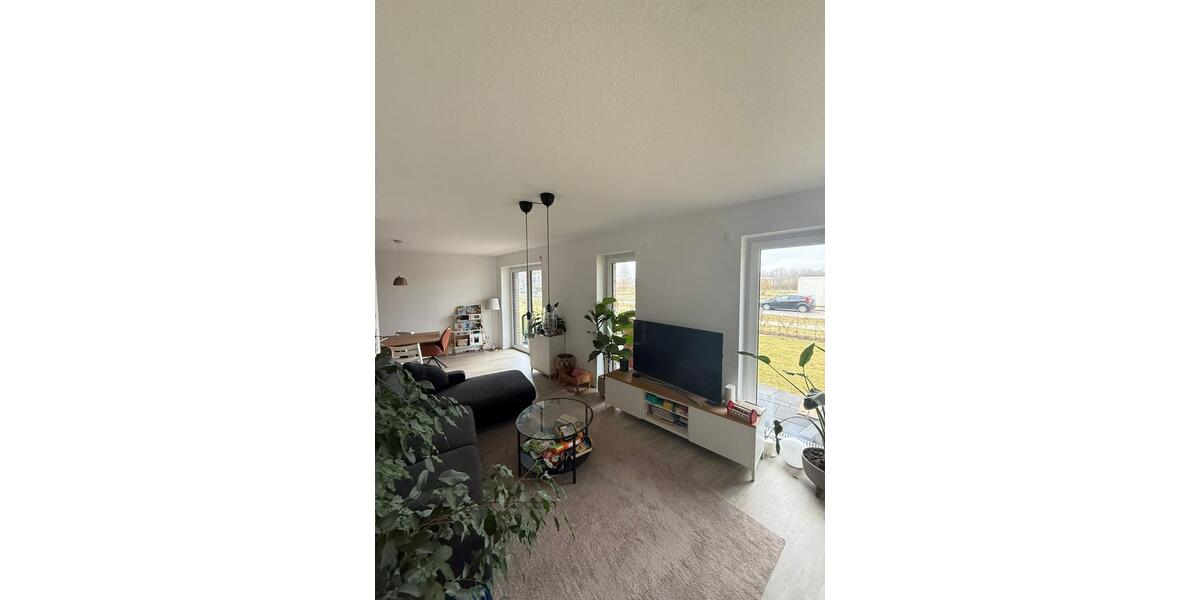 Erdgeschoßwohnung Oldenburg Drielaker-Moor - 4 Zimmer, 107 m&sup2;, 1.400&euro; | Angebot:25249095