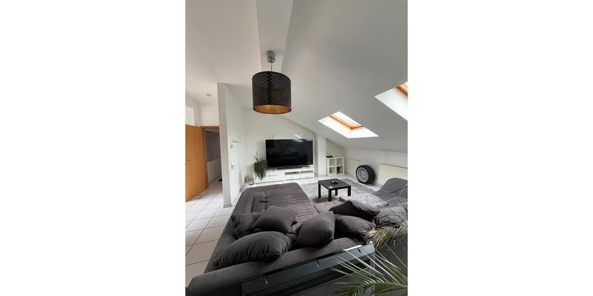 Dachgeschoßwohnung Rehlingen-Siersburg Siersburg - 3 Zimmer, 110 m&sup2;, 750&euro; | Angebot:25017674