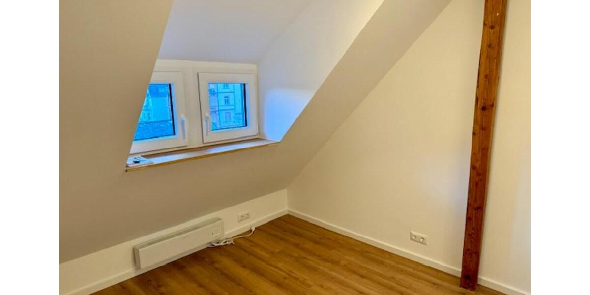 Dachgeschoßwohnung Wiesbaden Bierstadt - 2 Zimmer, 59 m&sup2;, 945&euro; | Angebot:25870299
