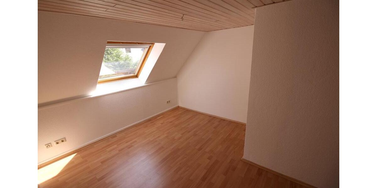 Schöne, helle 3-Zimmer-Maisonette-Wohnung in Veltenhof 3 zimmer